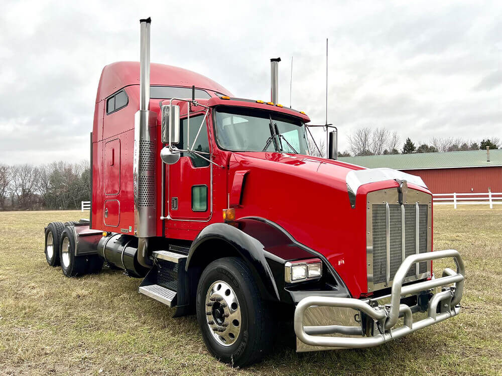 Kenworth T800 Sleeper Truck